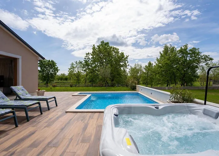 Mihaela By Briskva ヴィラ ポレッチ