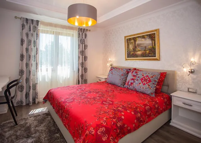 Вілла Mihaela By Briskva *