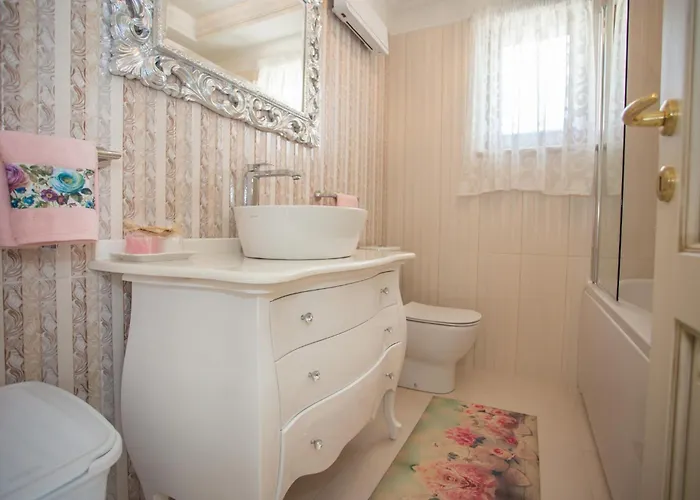 ヴィラ Mihaela By Briskva