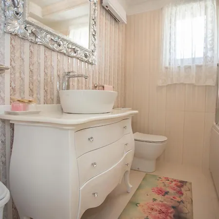 Villa Mihaela By Briskva