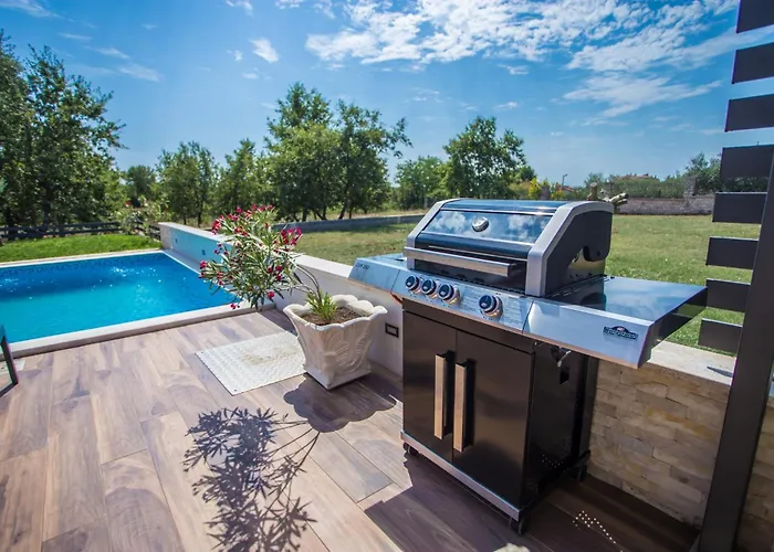 Mihaela By Briskva Villa