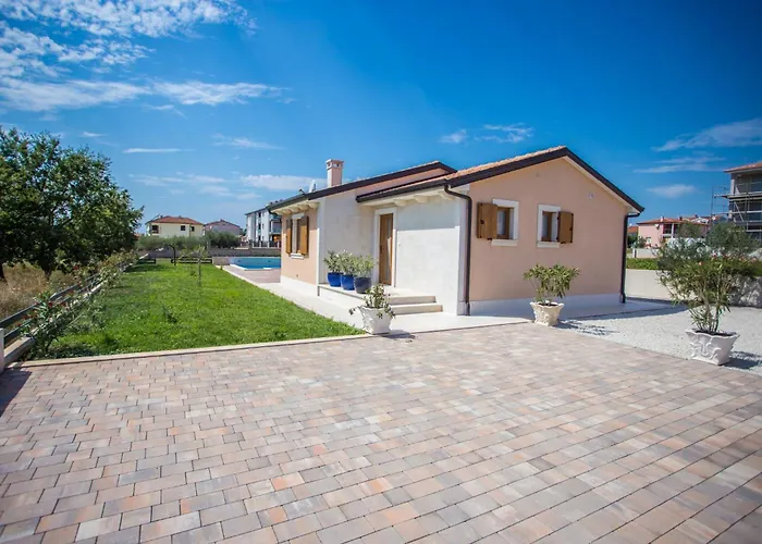 Villa Mihaela By Briskva *