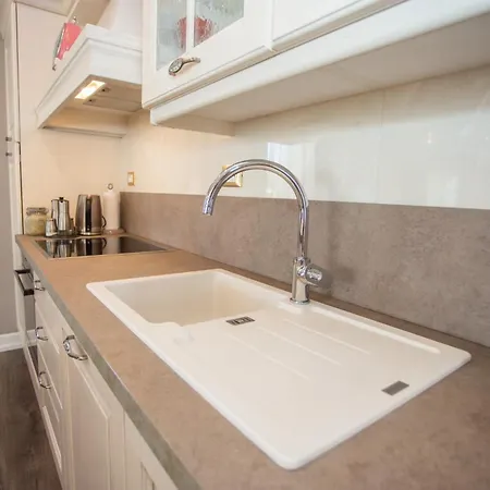 Mihaela By Briskva *